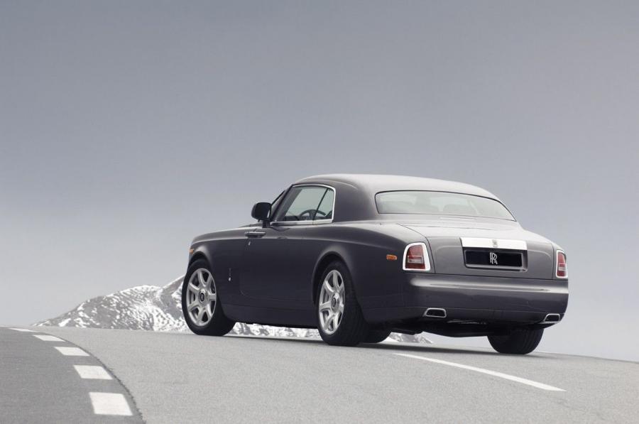  Rolls-Royce Phantom Coupe 2008 года  (фото 64 из 134)
